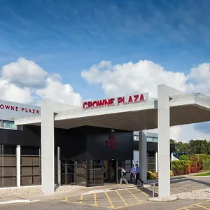https://crowne-plaza-manchester-airport.hotelsin-chester.com