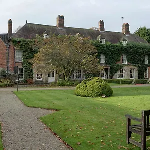 https://risley-hall.hotelsin-nottingham.com